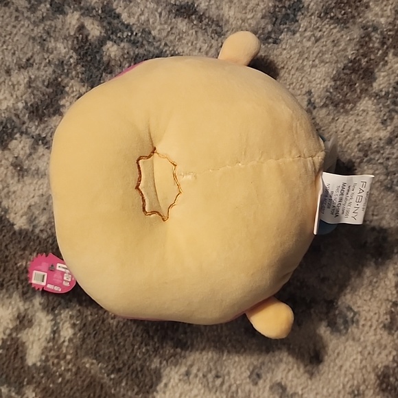 Shopkins d'lish donut plush toy - Picture 3 of 6